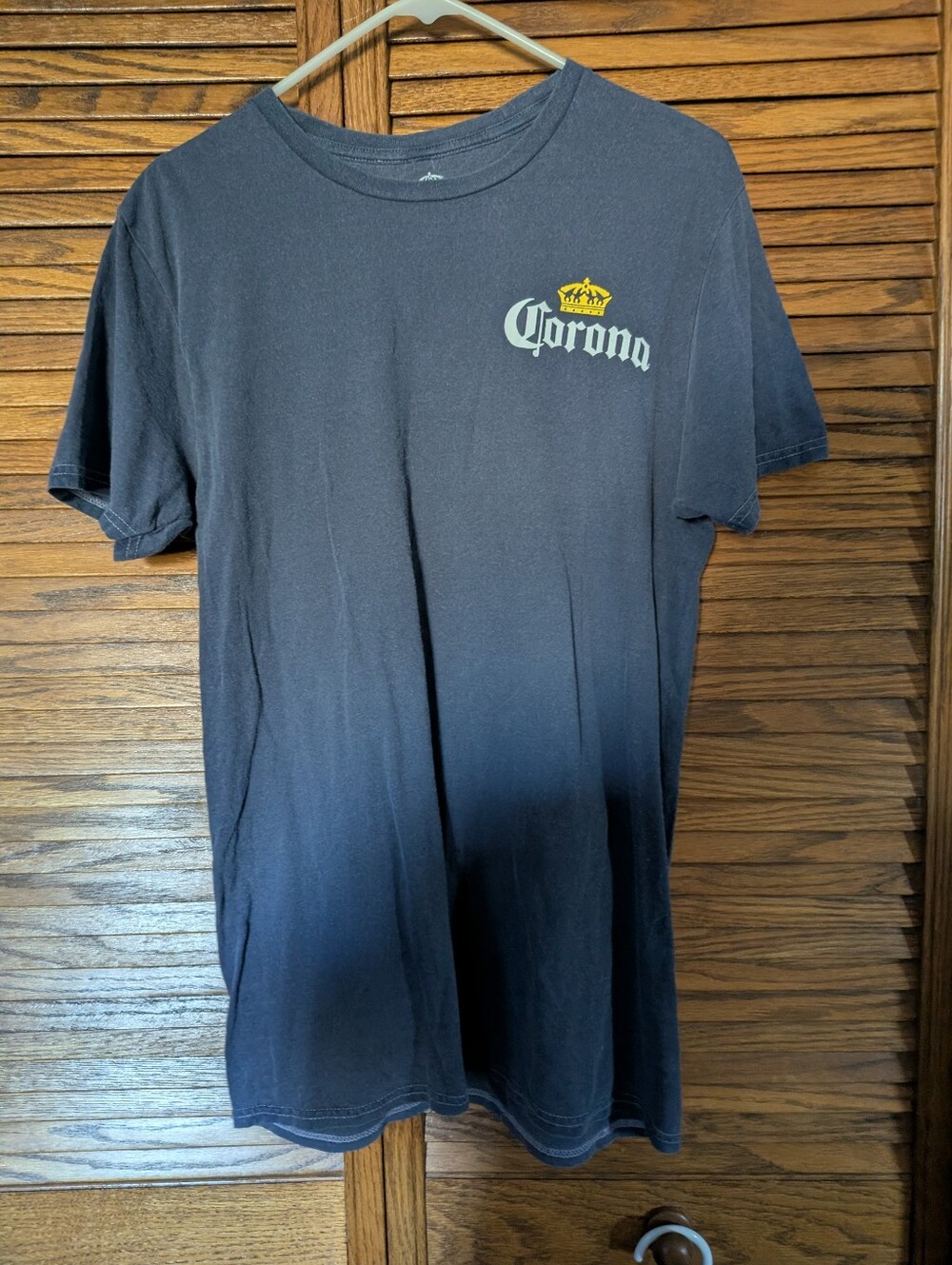 Corona NWOT Mens Tee Shirt Size Medium